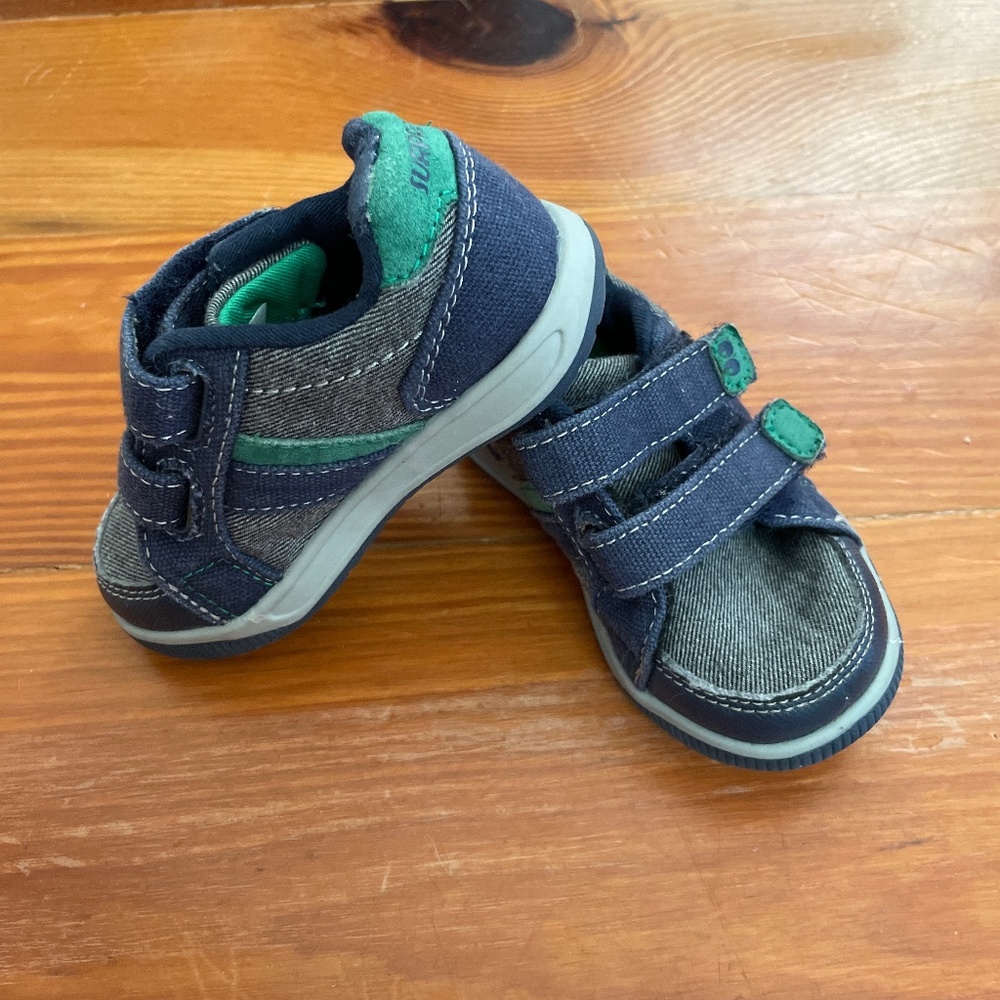 Surprise by Stride Right toddler boys Tanner shoes sz. 5